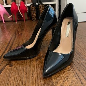 Glossy Black Pointed Toe Heels
